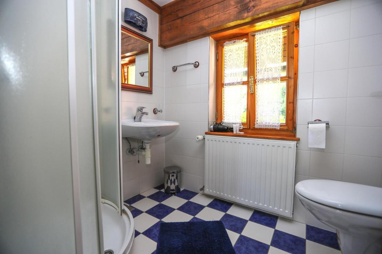 Country House Na Skaluc Guest House Lasko Exterior photo