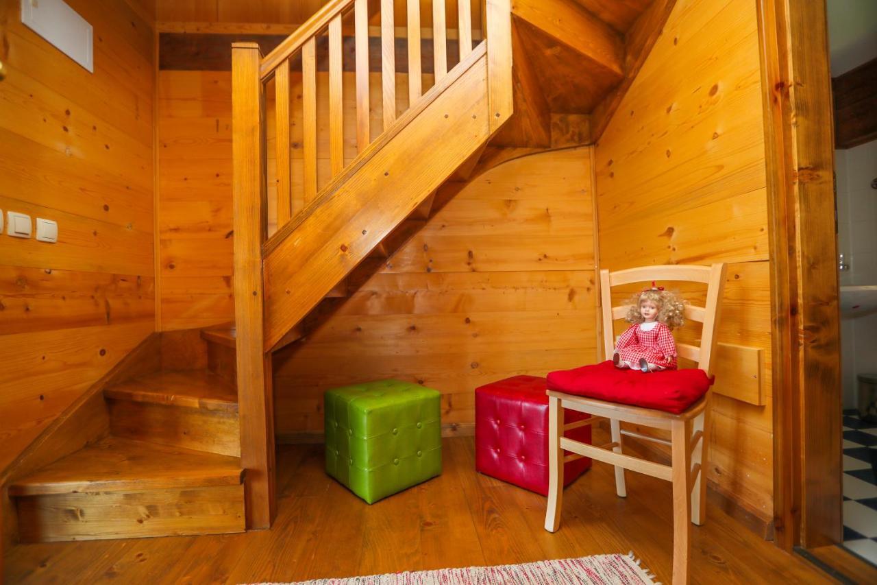 Country House Na Skaluc Guest House Lasko Exterior photo